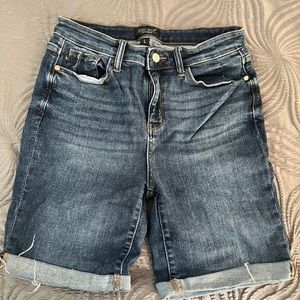 Judy Blue shorts - Size L